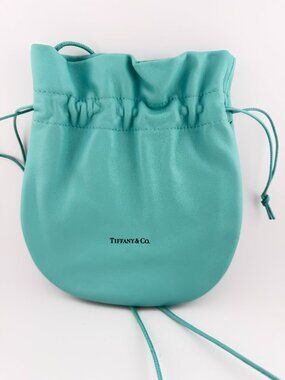 BRAND NEW RARE TIFFANY & CO. MEDIUM LEATHER CROSSBODY POUCH!!!